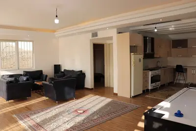 ویلا یک خوابه استخردار آبگرم کاندید