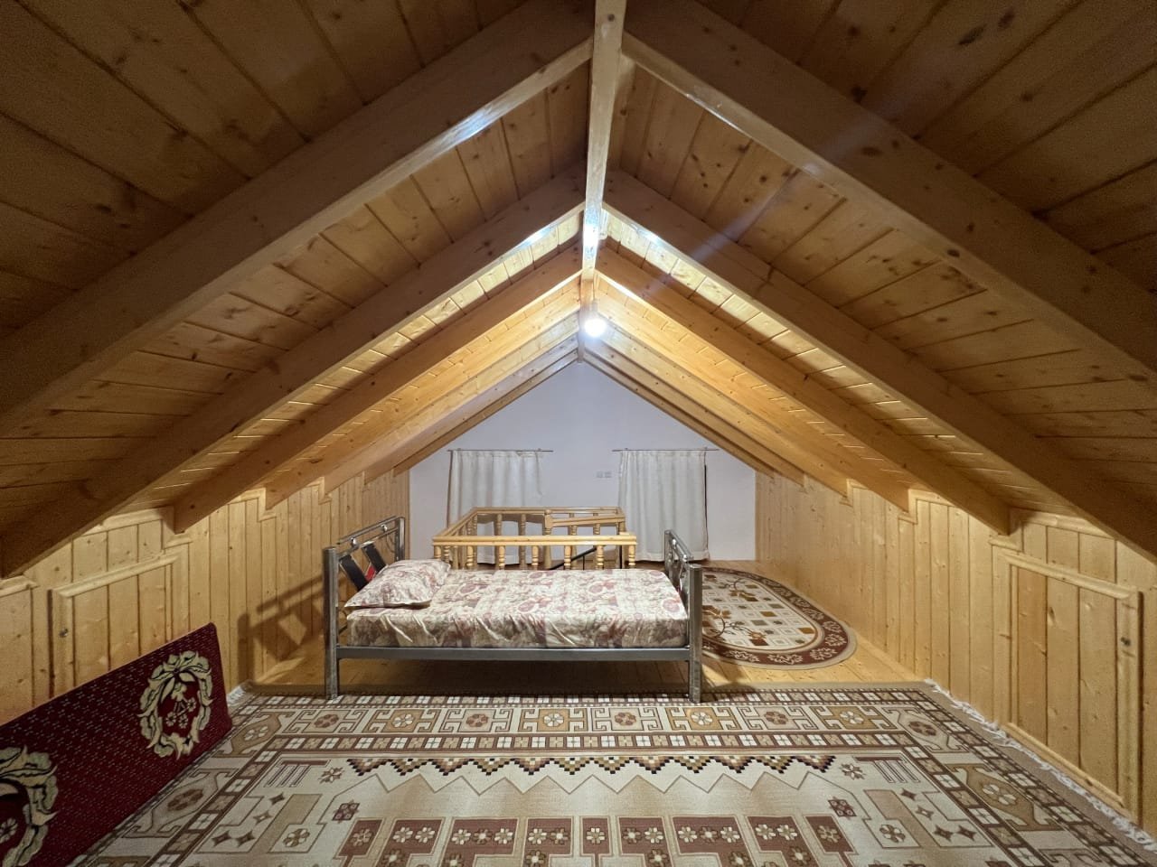 کلبه دو خوابه جنگلی چوبی نارنج