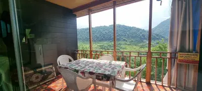 بومگردی یک خوابه چوبی جکوزی دار تیکیش طبقه ۱