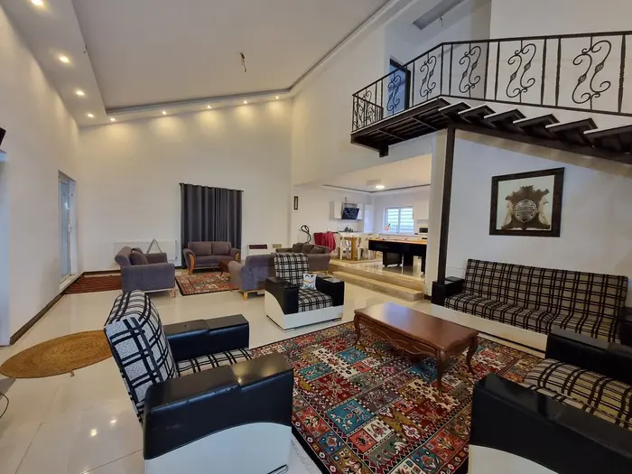 ویلا سه خوابه استخردار آبگرم قوی سفید 1