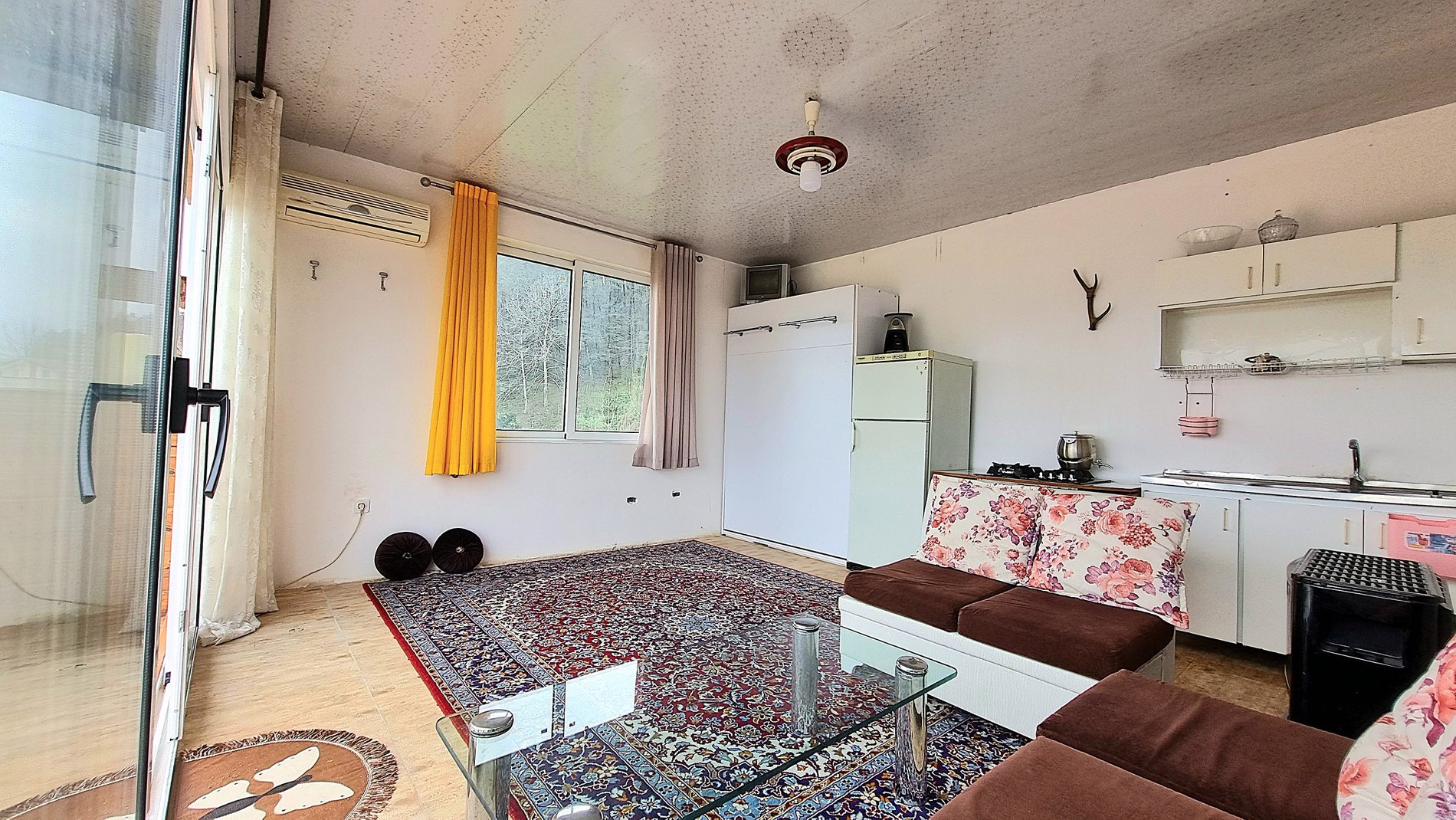 اقامتگاه سنتی بام شیرگاه - واحد شاه نشین