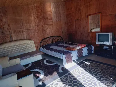 سوئیت فلت شیشه ای بومیت