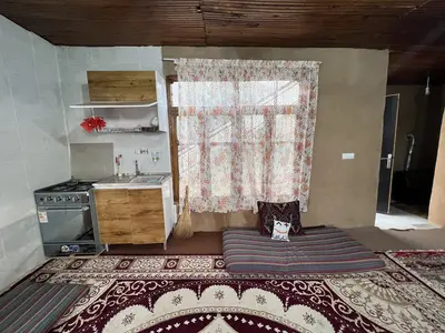 اقامتگاه سنتی گل باغ باران - واحد گل یاس