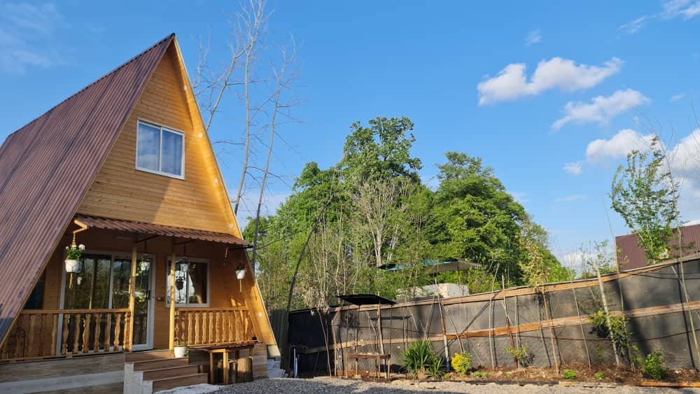 کلبه یک خوابه سوئیسی جکوزی دار یوکا