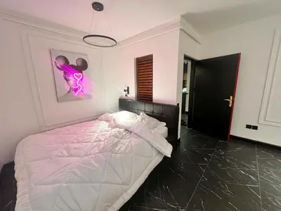 آپارتمان یک خوابه آذر 5