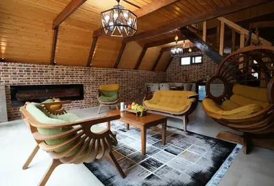 کلبه دوخوابه سوئیسی هیمه