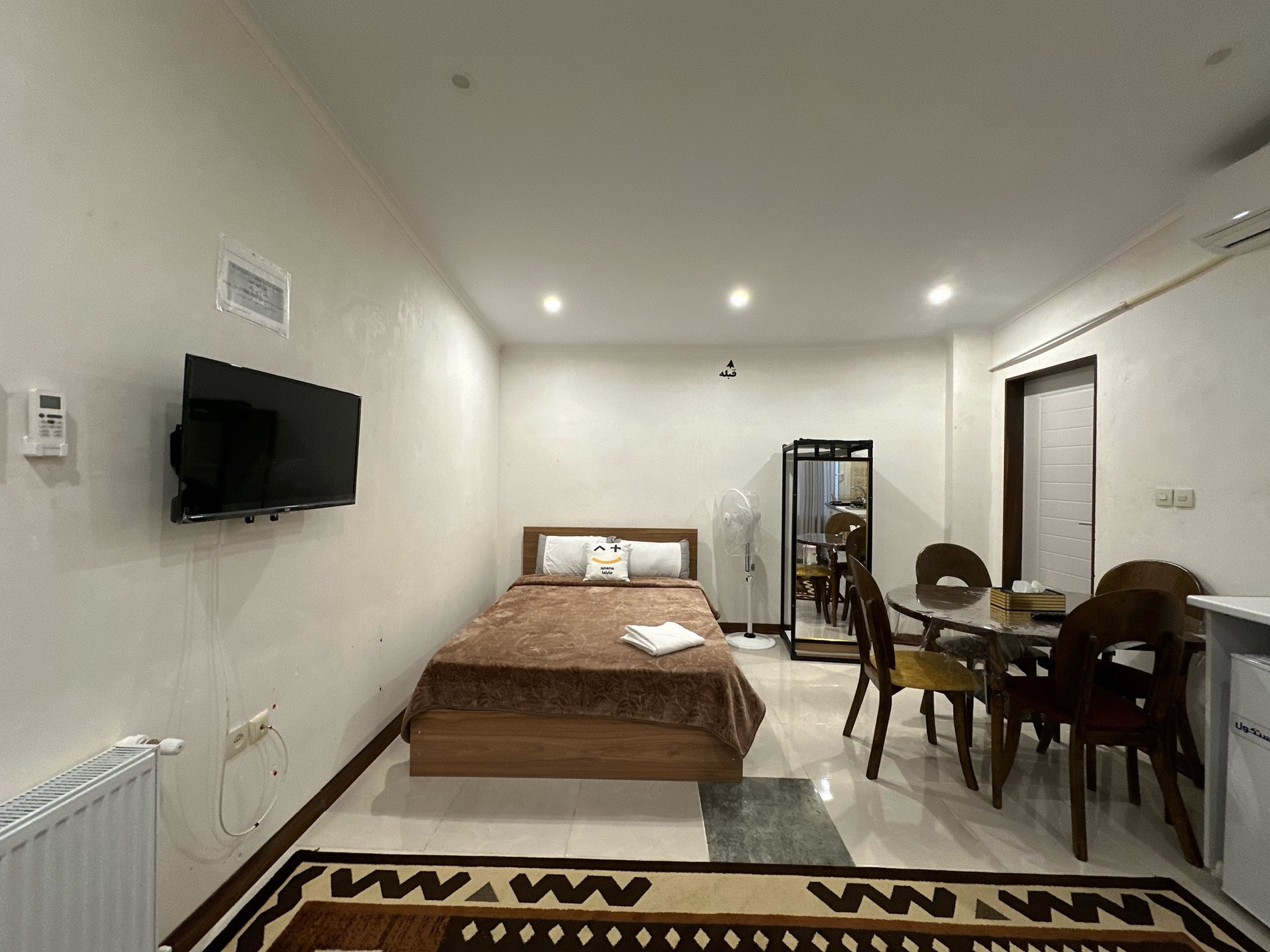 فلت گیلانا - واحد 8