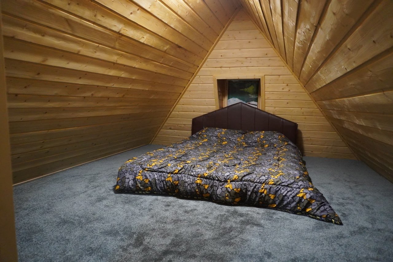 نیما و نیکان - واحد ارغوان