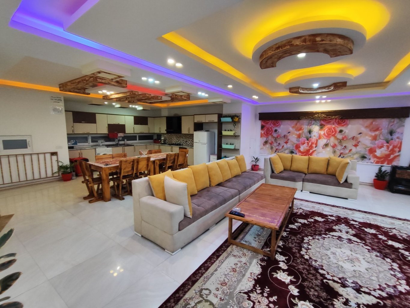 ویلا چهارخوابه تریپلکس استخردار پنج ستاره باران