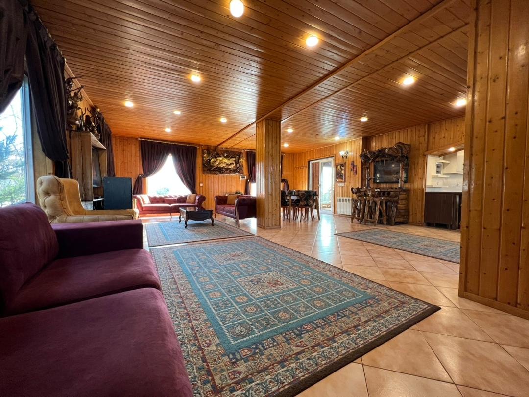 ویلا هشت خوابه استخردار پارک آبی آبگرم سبز