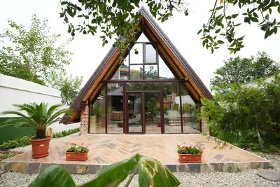 کلبه دوخوابه سوئیسی هیمه