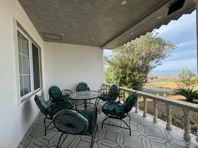 ویلا دوخوابه ساحلی ورنا