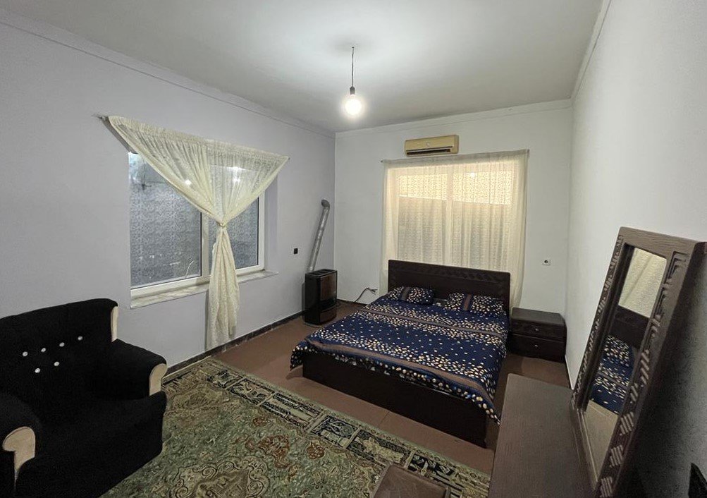 دوخوابه استخردار آبگرم باغ آیین