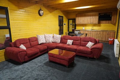 اقامتگاه سنتی دوخوابه استخردار آبگرم نیما و نیکان واحد ترنج