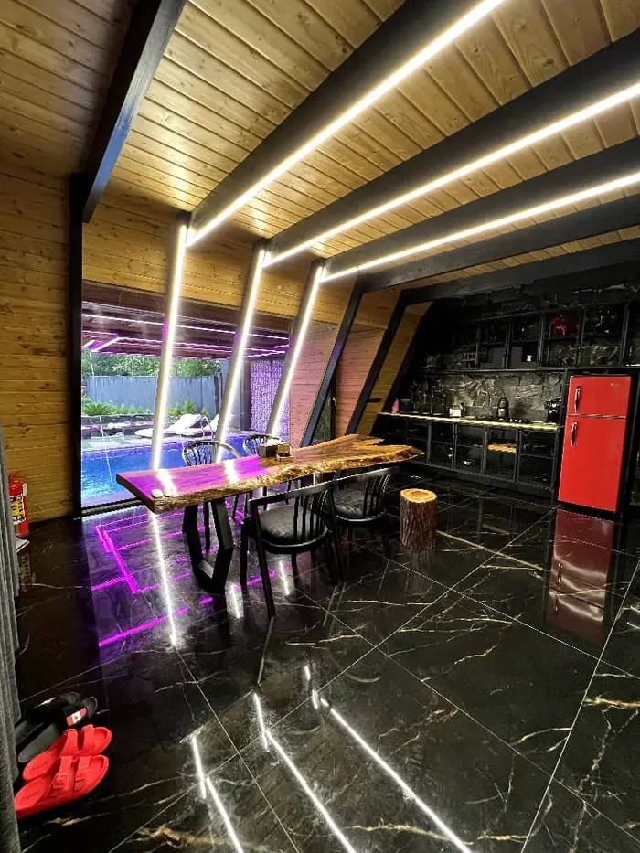 کلبه دوخوابه استخردار آبگرم اِل آمور