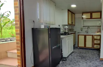 کلبه یک خوابه عمو عارف 1