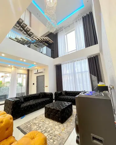 ویلا شش خوابه استخردار vip نسیم 8