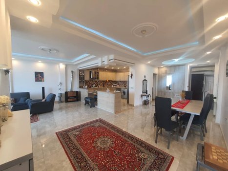 آپارتمان دوخوابه میان هاله