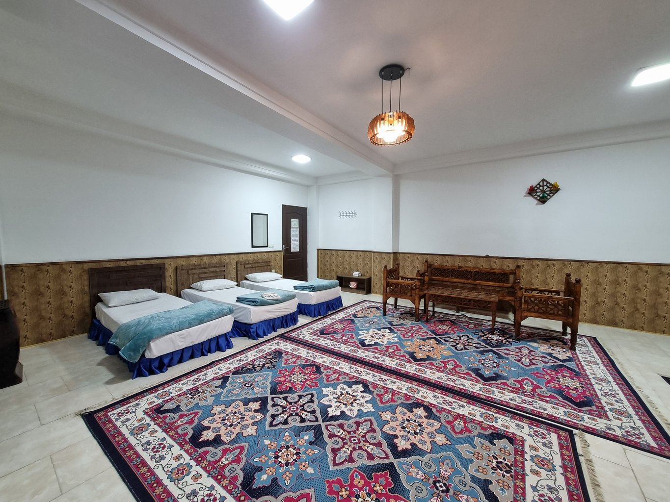 خانه مسافر شهاب - واحد سه تخته 5