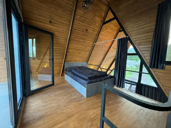 کلبه دوخوابه سوئیسی پردیس