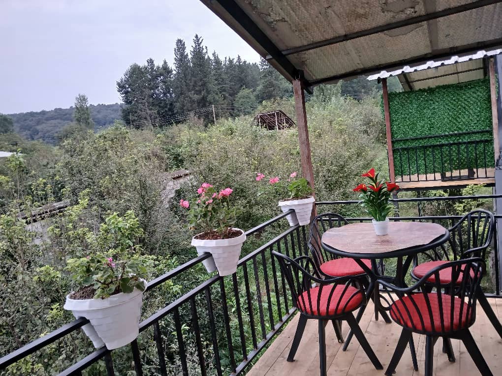 کلبه یک خوابه چوبی ثنا