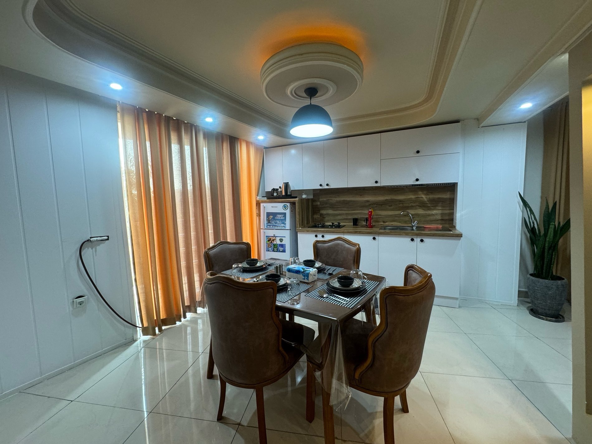 آپارتمان دوخوابه بهاران 6 پونک