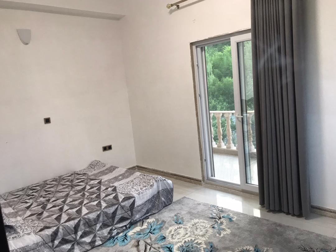 دوخوابه آدرین اولم