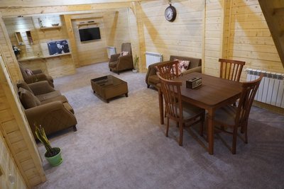 اقامتگاه سنتی نیما و نیکان - واحد ارغوان