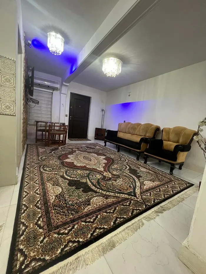 آپارتمان دوخوابه ببریان