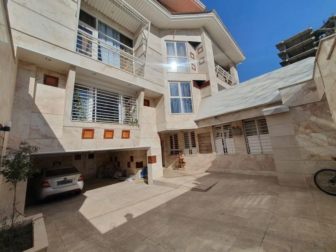 سوئیت فلت گل زنبق ۳