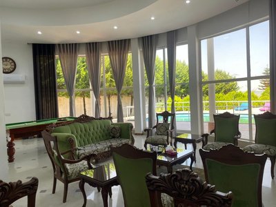 ویلا پنج خوابه ساحلی استخر دار متلقو