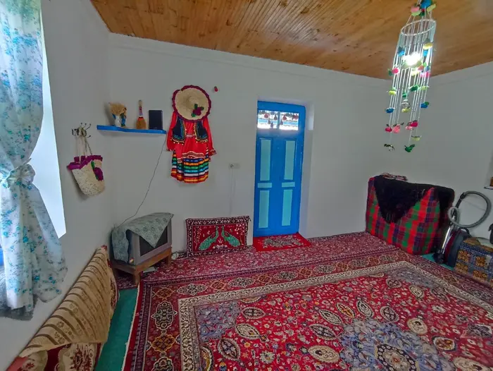 بوم گردی دوخوابه کلاک