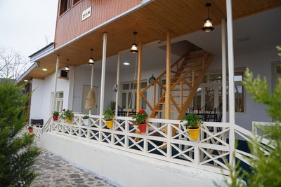 اقامتگاه سنتی دوخوابه بهارنارنج نیما و نیکان