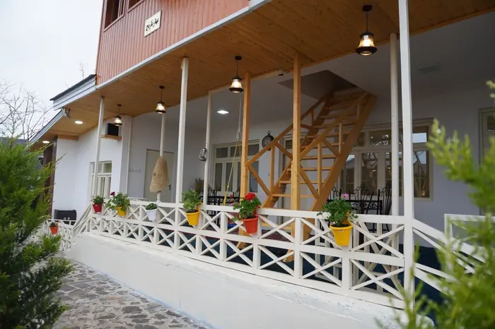 اقامتگاه سنتی دوخوابه بهارنارنج نیما و نیکان