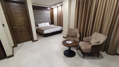 مجتمع اقامتی دنسه گیلاریا - واحد محوطه 3