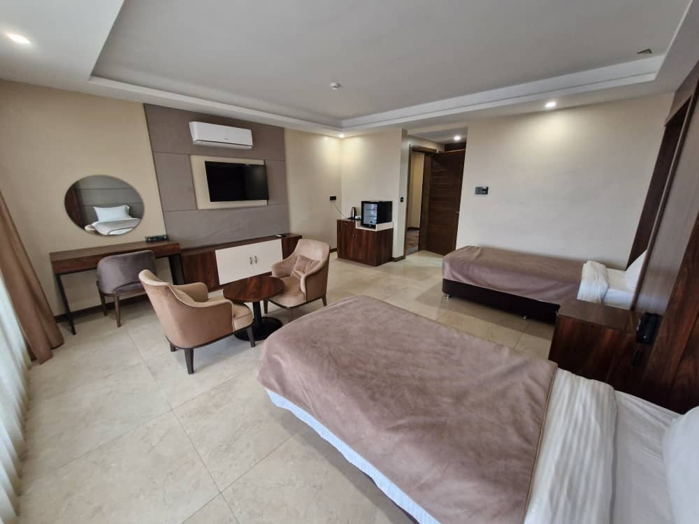 دنسه گیلاریا - واحد 2104