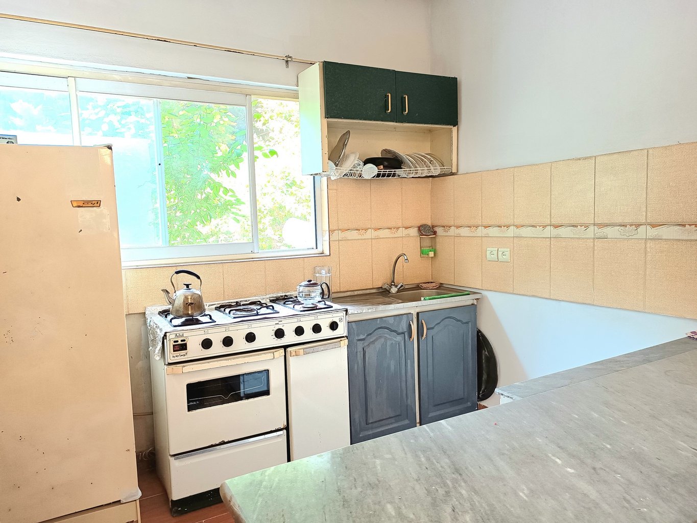 یک خوابه ساحلی نیکوکار