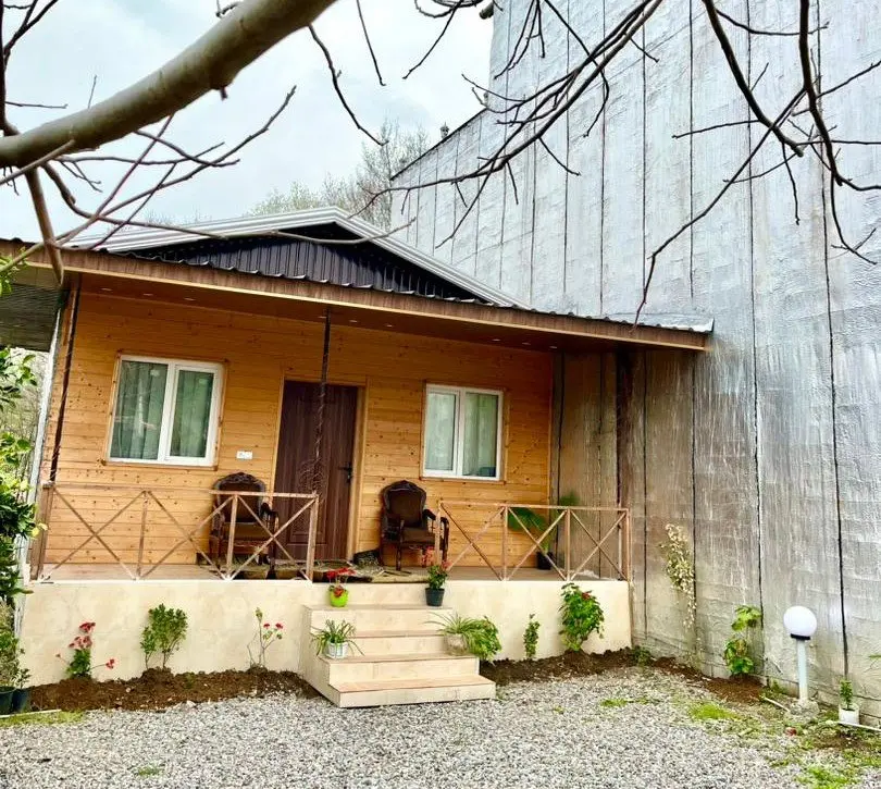 کلبه یک خوابه چوبی آرامش ۲