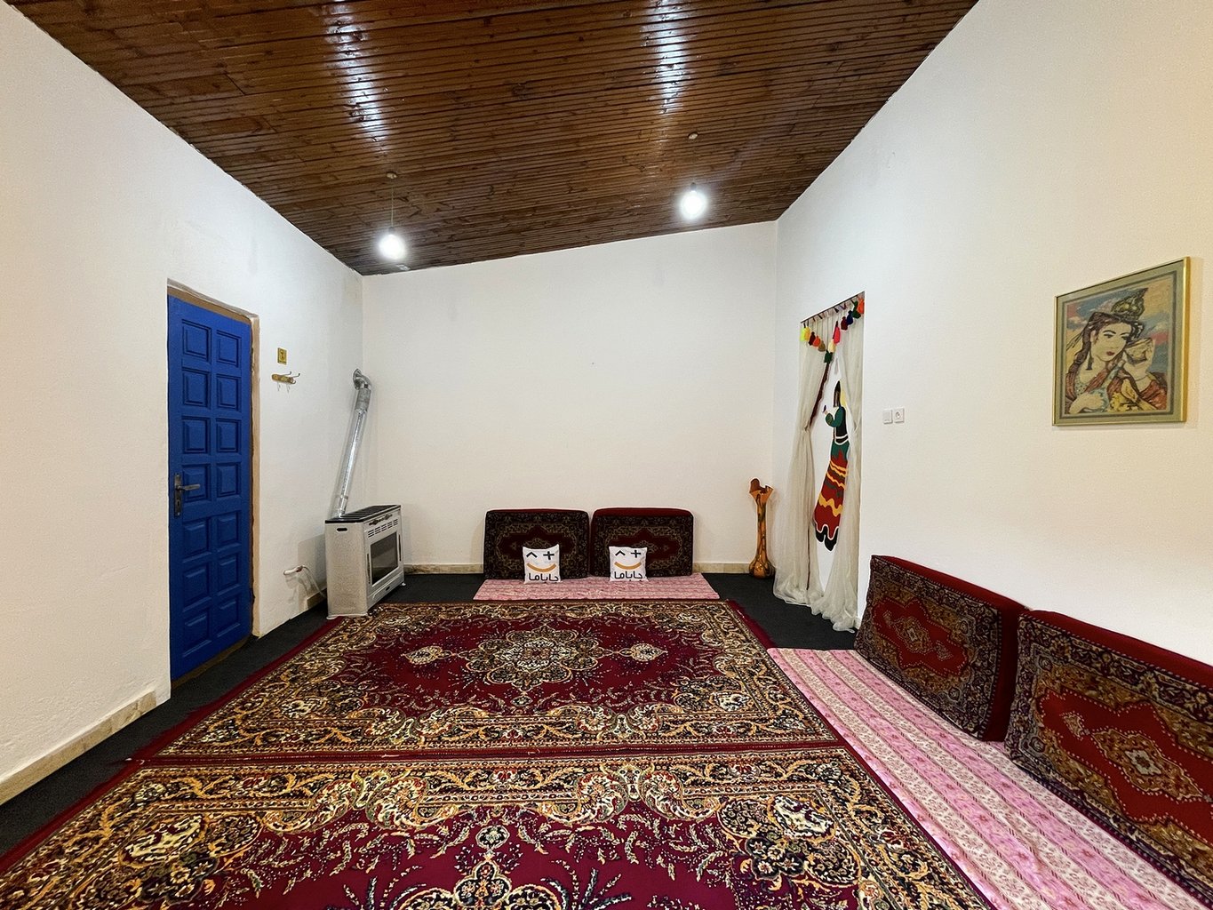 بوم گردی فردخت - واحد خانم جان