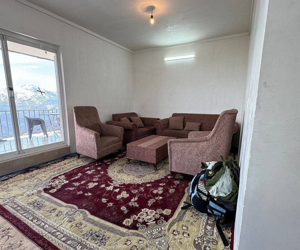 سوئیت دوخوابه کرمی 1