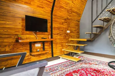 کلبه فلت سوئیسی آبشار 2