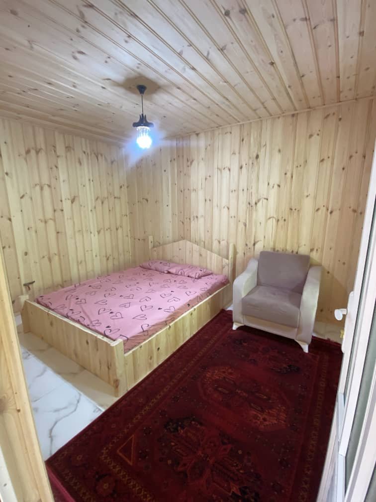 دوخوابه چوبی جنگلی بهشتی