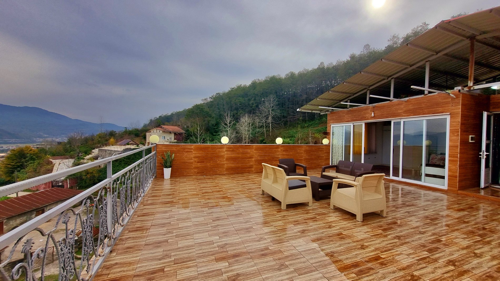 اقامتگاه سنتی بام شیرگاه - واحد شاه نشین