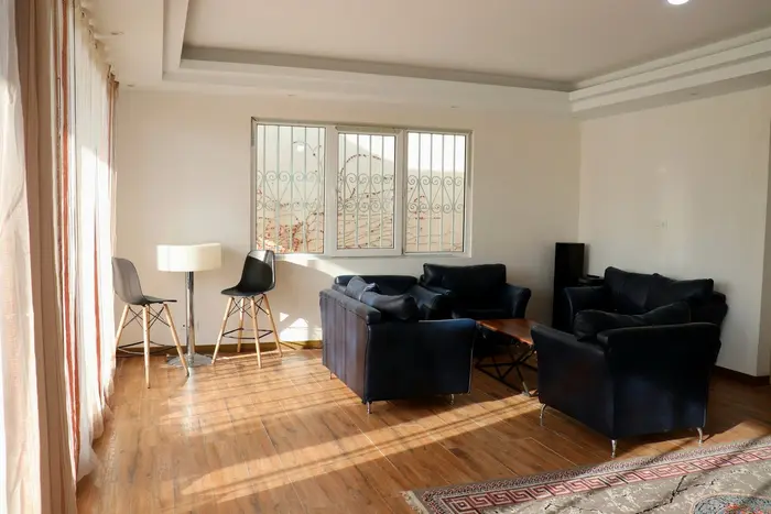 ویلا یک خوابه استخردار آبگرم کاندید