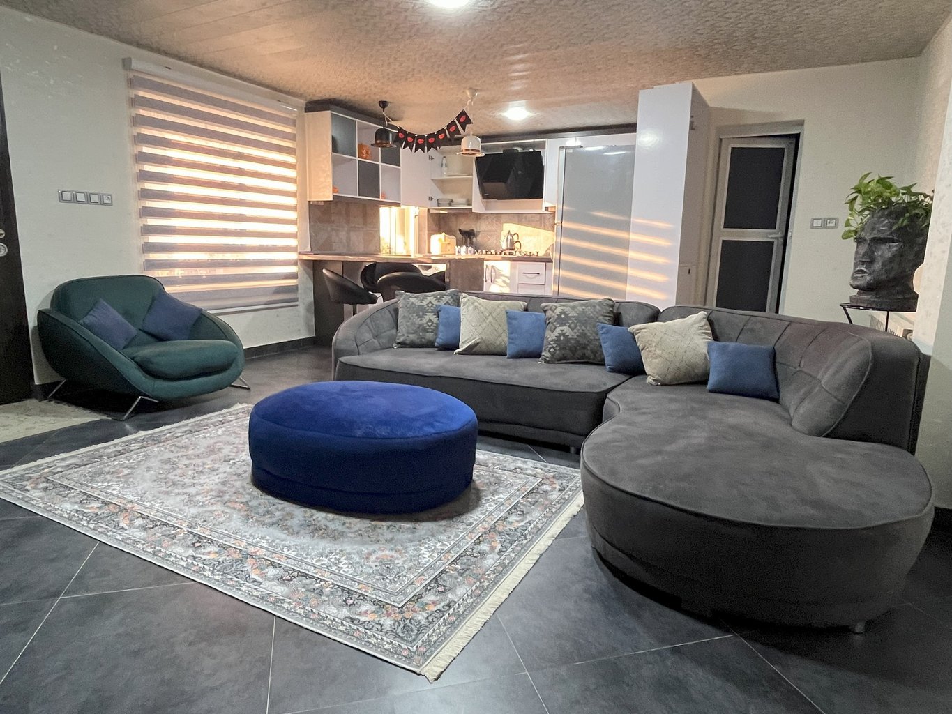 دوخوابه ساحلی شینیما