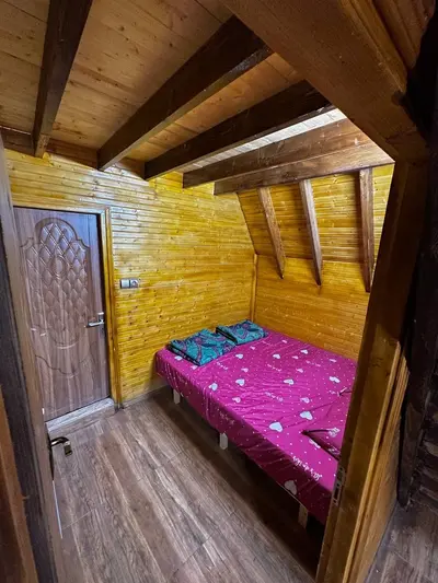 کلبه کلبه دوخوابه استخردار مهتاب 1