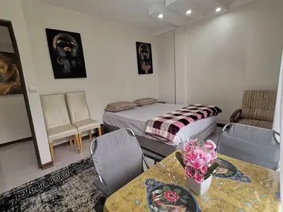 سوئیت دوخوابه گل زنبق واحد 6