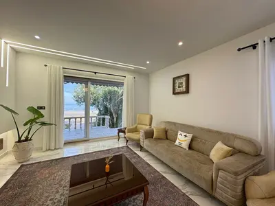 ویلا دوخوابه ساحلی ورنا