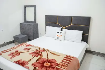 آپارتمان دوخوابه دنا ستارخان - واحد 2