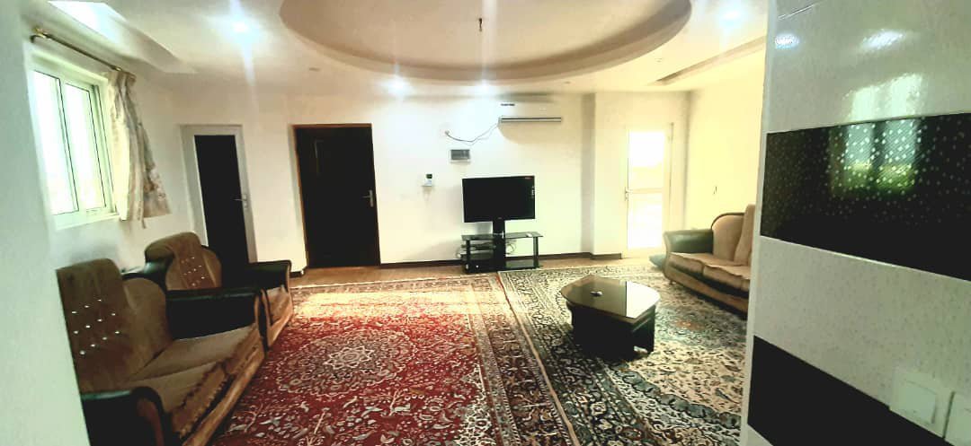 یک خوابه عمارت پدر ۲